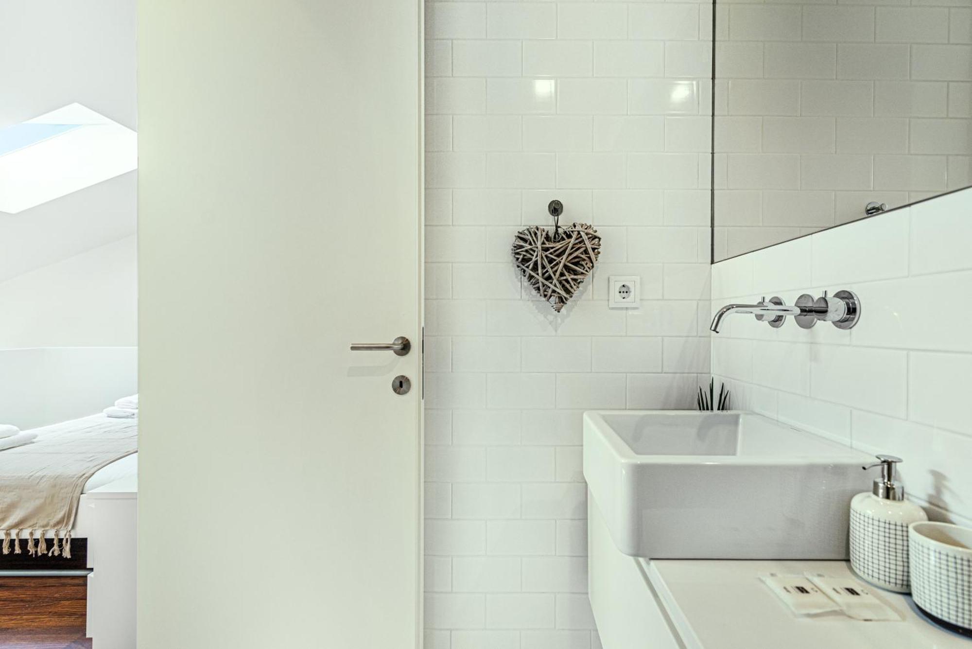 Bombarda 250 By Lovelystay Appartamento Oporto